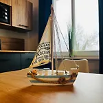 Kapitaenshaus An Der Warnow Mit Sauna Guest house Rostock