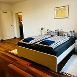 Kapitänshaus an der Warnow mit Sauna