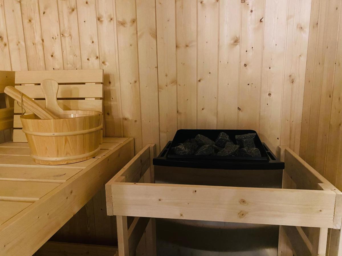 Kapitaenshaus An Der Warnow Mit Sauna *