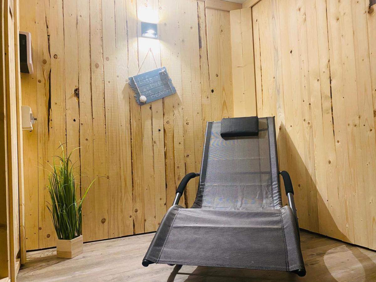 Gasthof Kapitänshaus An Der Warnow Mit Sauna